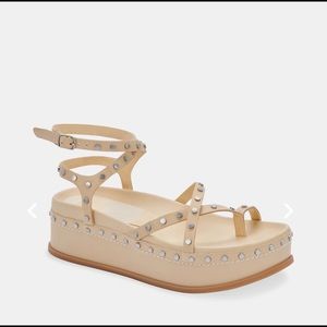 Dolce Vita Welma Platform Sandals